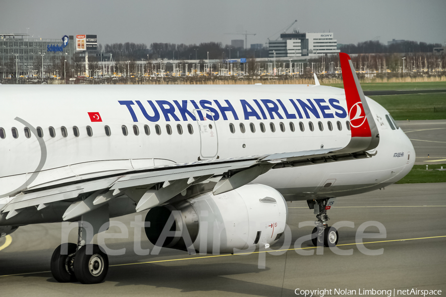 Turkish Airlines Airbus A321-231 (TC-JTF) | Photo 391679