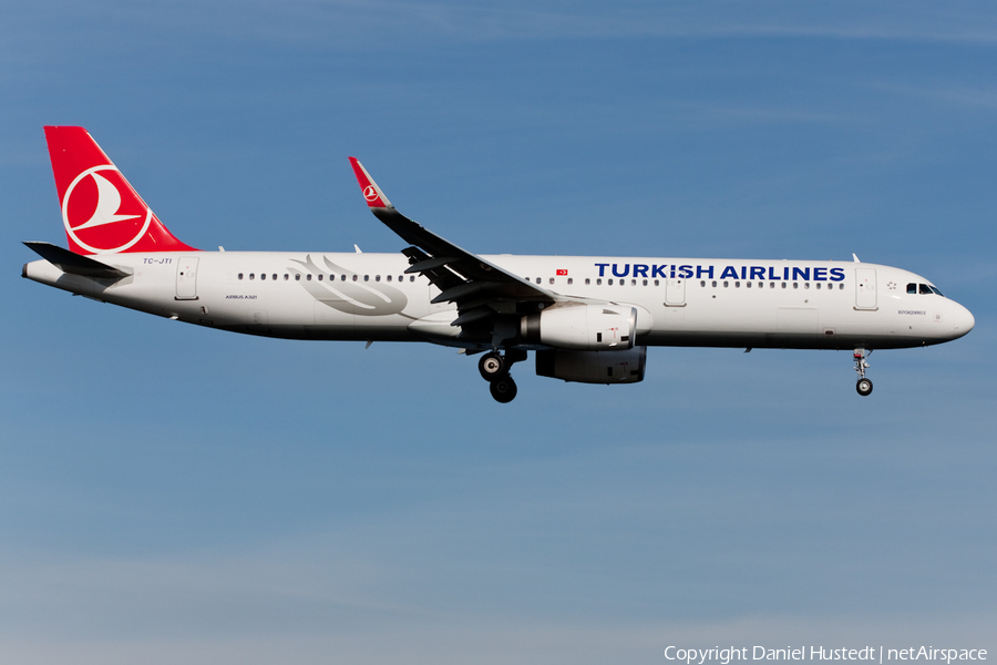 Turkish Airlines Airbus A321-231 (TC-JTI) | Photo 422767