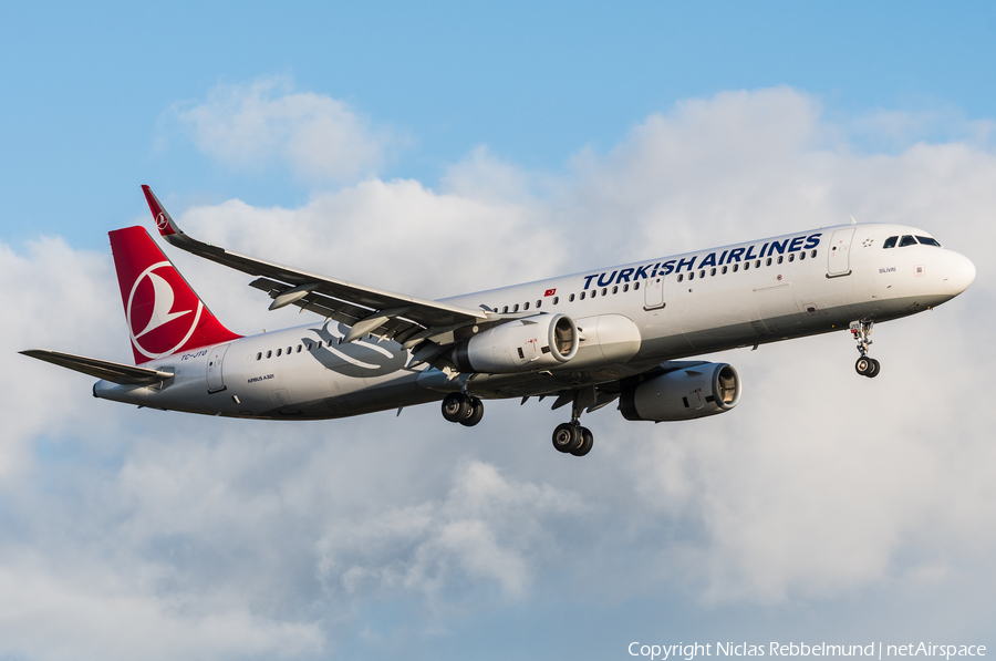 Turkish Airlines Airbus A321-231 (TC-JTO) | Photo 267037