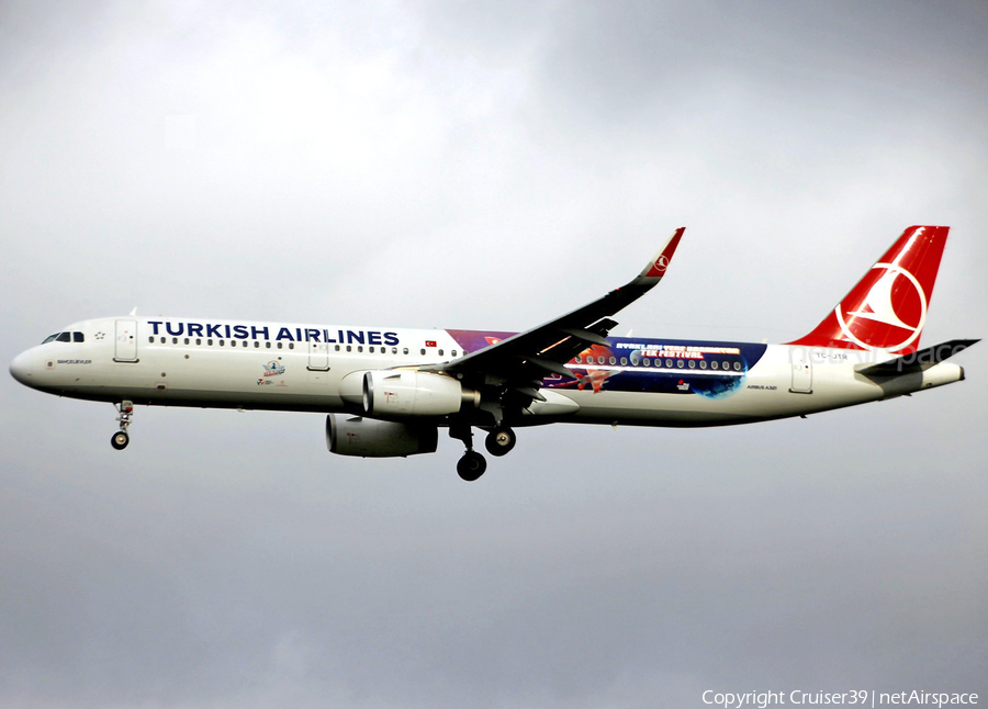 Turkish Airlines Airbus A321-231 (TC-JTR) | Photo 379806