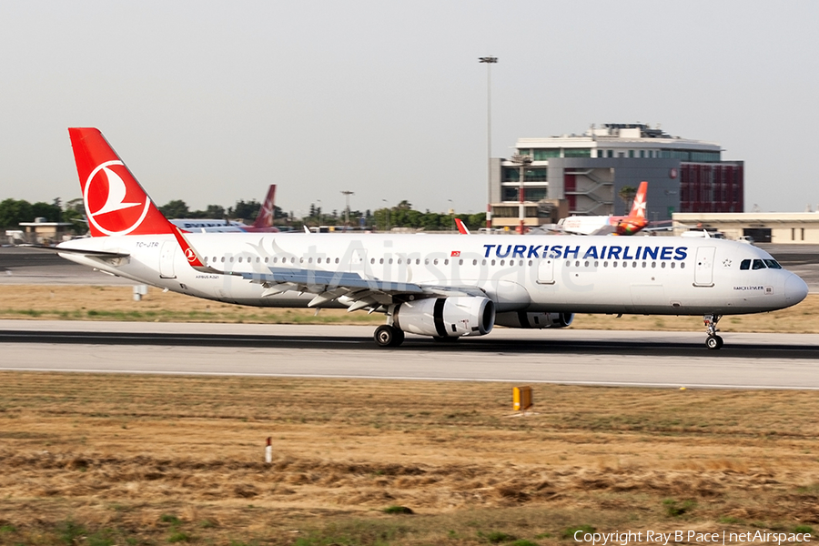 Turkish Airlines Airbus A321-231 (TC-JTR) | Photo 328500
