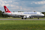 Turkish Airlines Airbus A320-232 (TC-JUG) at  Hamburg - Fuhlsbuettel (Helmut Schmidt), Germany