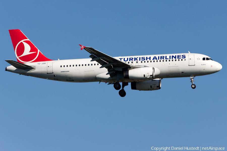 Turkish Airlines Airbus A320-232 (TC-JUG) | Photo 496241