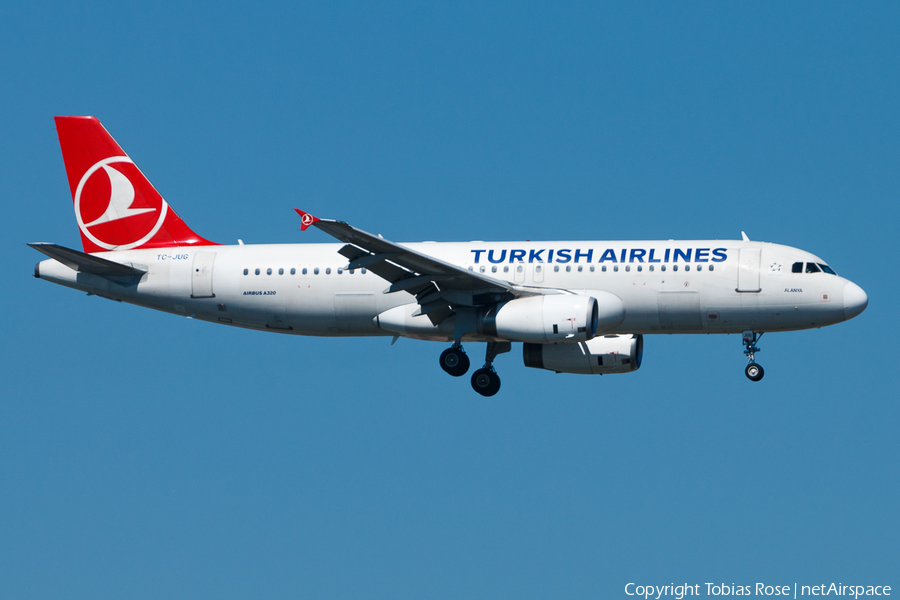 Turkish Airlines Airbus A320-232 (TC-JUG) | Photo 312318