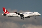 Turkish Airlines Airbus A320-232 (TC-JUI) at  Istanbul - Ataturk, Turkey