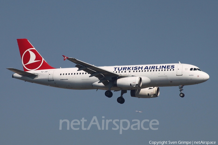 Turkish Airlines Airbus A320-232 (TC-JUI) | Photo 85422