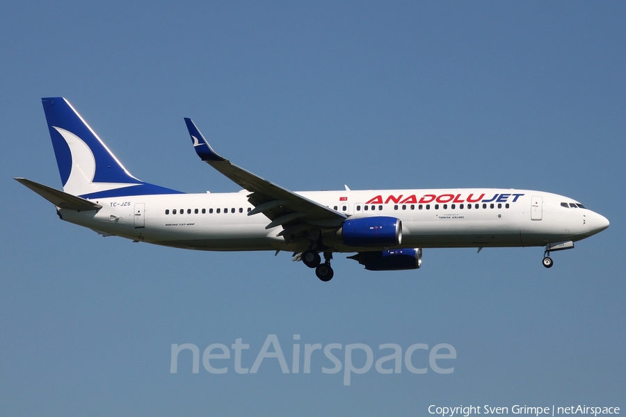 AnadoluJet Boeing 737-8JP (TC-JZS) | Photo 397778
