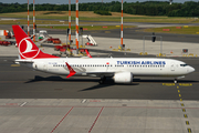 Turkish Airlines Boeing 737-8 MAX (TC-LCM) at  Hamburg - Fuhlsbuettel (Helmut Schmidt), Germany