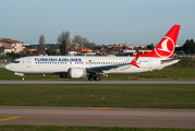 Turkish Airlines Boeing 737-8 MAX (TC-LCM) at  Porto, Portugal