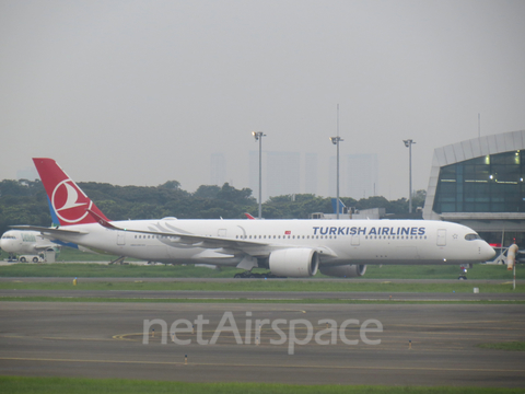 Turkish Airlines Airbus A350-941 (TC-LGE) at  Jakarta - Soekarno-Hatta International, Indonesia