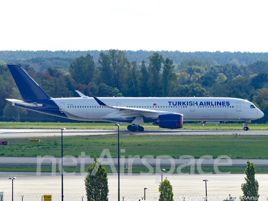 Turkish Airlines Airbus A350-941 (TC-LGL) | Photo 529204