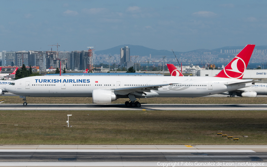 Turkish Airlines Boeing 777-3F2(ER) (TC-LJB) | Photo 334341