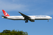 Turkish Airlines Boeing 777-3F2(ER) (TC-LJB) at  New York - John F. Kennedy International, United States