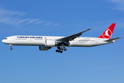 Turkish Airlines Boeing 777-3F2(ER) (TC-LJE) at  London - Heathrow, United Kingdom