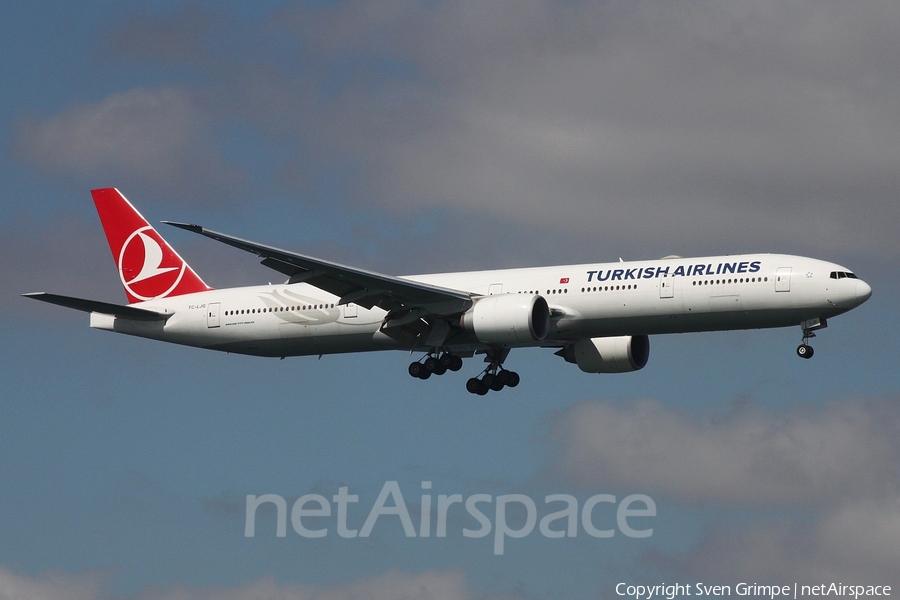 Turkish Airlines Boeing 777-3F2(ER) (TC-LJG) | Photo 273734