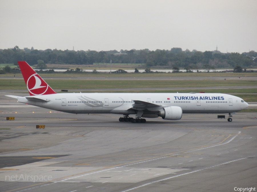 Turkish Airlines Boeing 777-3F2(ER) (TC-LJH) | Photo 475026