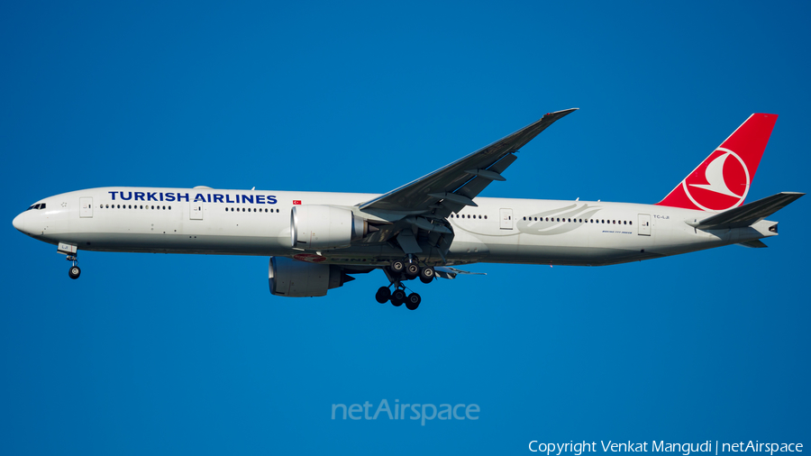 Turkish Airlines Boeing 777-3F2(ER) (TC-LJI) | Photo 193730