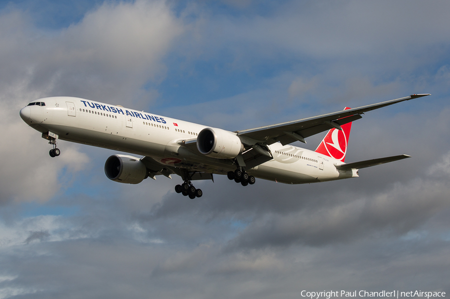 Turkish Airlines Boeing 777-3F2(ER) (TC-LJI) | Photo 407251