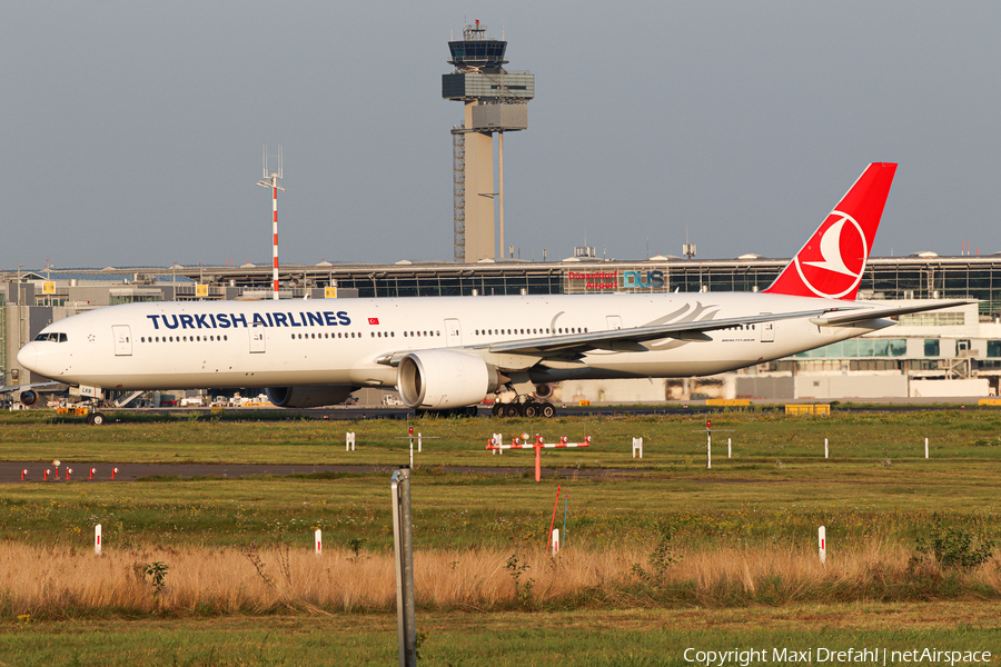 Turkish Airlines Boeing 777-36N(ER) (TC-LKB) | Photo 502526