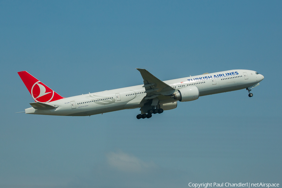 Turkish Airlines Boeing 777-3U8(ER) (TC-LKC) | Photo 247324