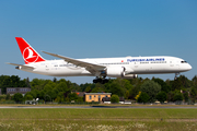 Turkish Airlines Boeing 787-9 Dreamliner (TC-LLA) at  Hamburg - Fuhlsbuettel (Helmut Schmidt), Germany
