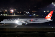 Turkish Airlines Boeing 787-9 Dreamliner (TC-LLC) at  Denpasar/Bali - Ngurah Rai International, Indonesia
