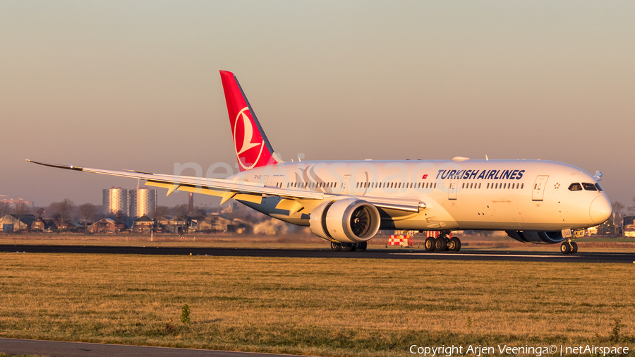 Turkish Airlines Boeing 787-9 Dreamliner (TC-LLD) | Photo 381305