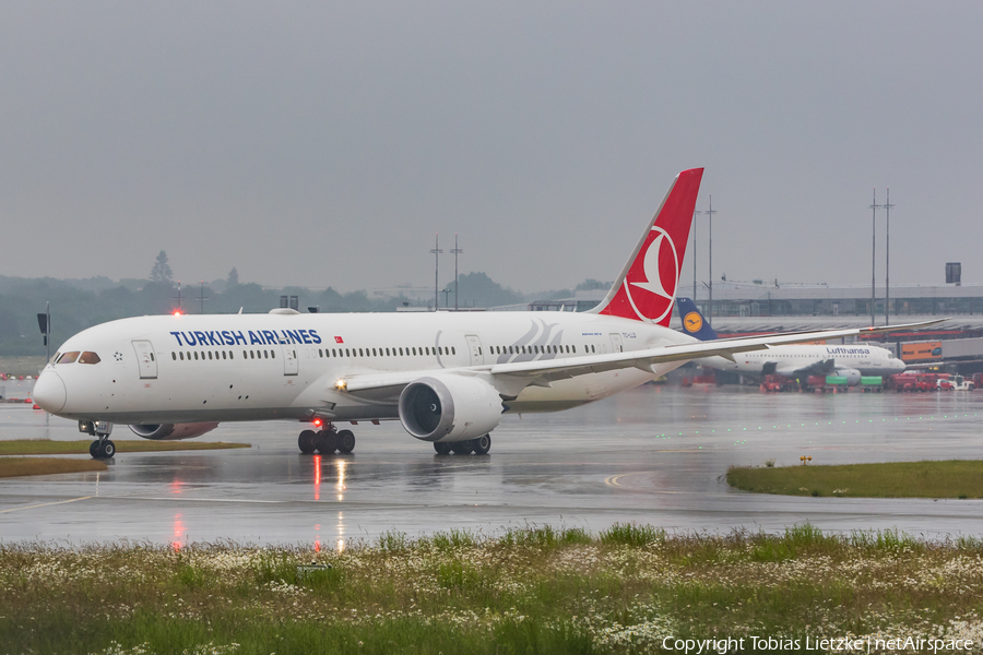 Turkish Airlines Boeing 787-9 Dreamliner (TC-LLD) | Photo 389311