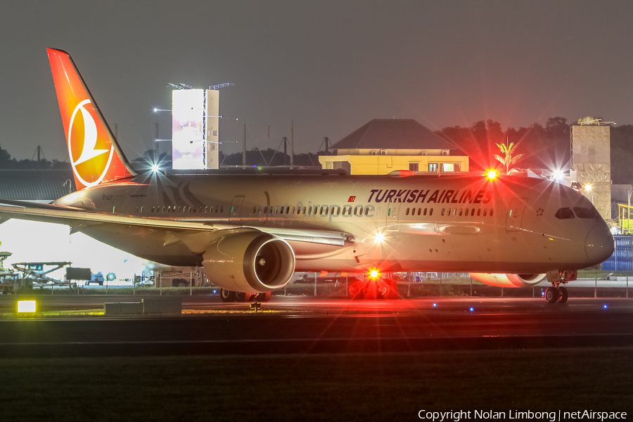 Turkish Airlines Boeing 787-9 Dreamliner (TC-LLF) | Photo 541315