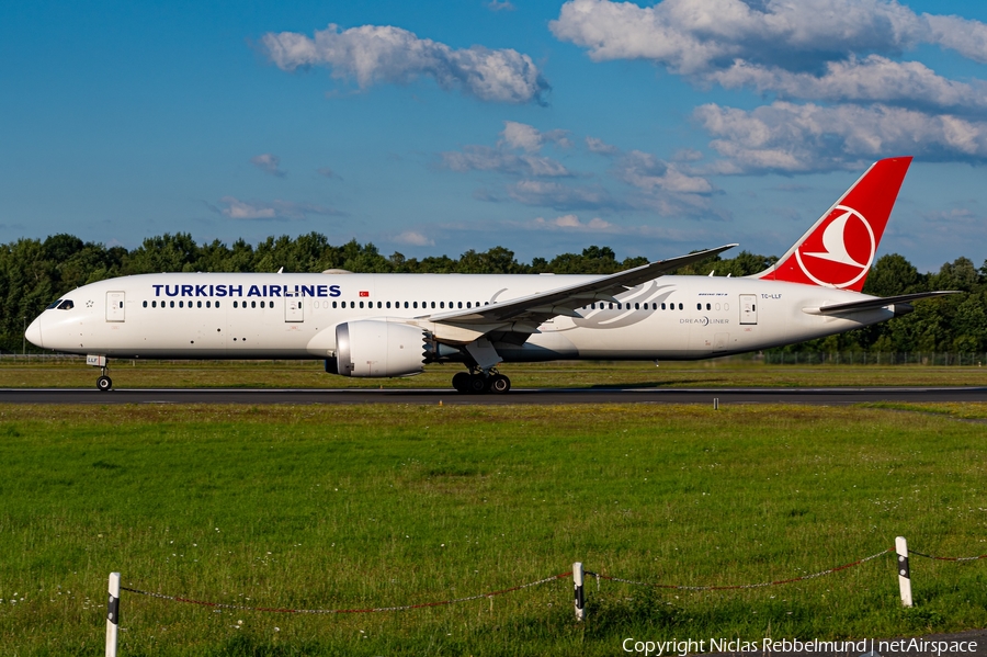 Turkish Airlines Boeing 787-9 Dreamliner (TC-LLF) | Photo 631045