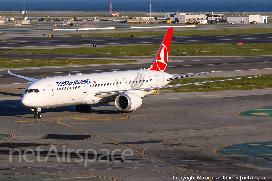 Turkish Airlines Boeing 787-9 Dreamliner (TC-LLI) | Photo 502915