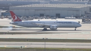 Turkish Airlines Boeing 787-9 Dreamliner (TC-LLN) at  Los Angeles - International, United States