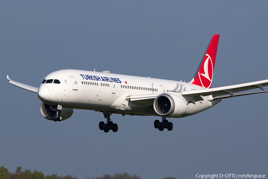 Turkish Airlines Boeing 787-9 Dreamliner (TC-LLP) | Photo 620768
