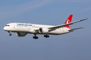 Turkish Airlines Boeing 787-9 Dreamliner (TC-LLP) at  Hamburg - Fuhlsbuettel (Helmut Schmidt), Germany