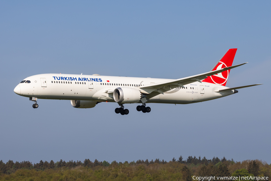 Turkish Airlines Boeing 787-9 Dreamliner (TC-LLP) | Photo 620951
