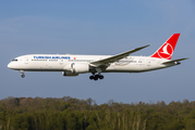 Turkish Airlines Boeing 787-9 Dreamliner (TC-LLP) at  Hamburg - Fuhlsbuettel (Helmut Schmidt), Germany