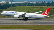 Turkish Airlines Boeing 787-9 Dreamliner (TC-LLU) at  Taipei - Taoyuan, Taiwan