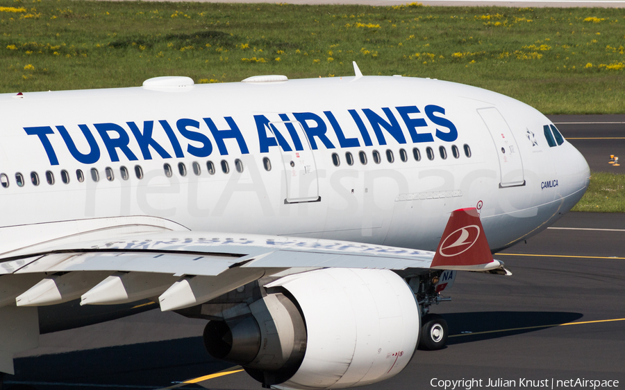 Turkish Airlines Airbus A330-223 (TC-LNA) | Photo 107458