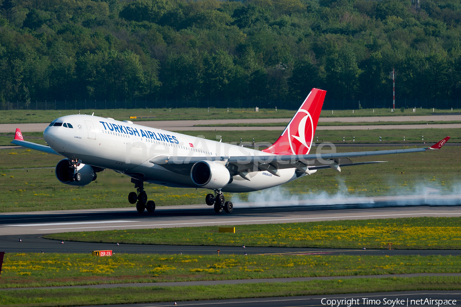 Turkish Airlines Airbus A330-223 (TC-LNA) | Photo 110376