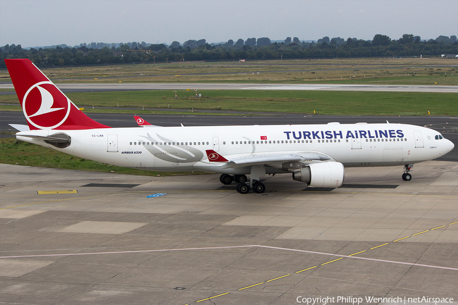 Turkish Airlines Airbus A330-223 (TC-LNA) | Photo 117492