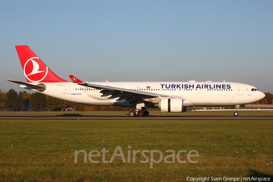 Turkish Airlines Airbus A330-223 (TC-LNA) | Photo 269866