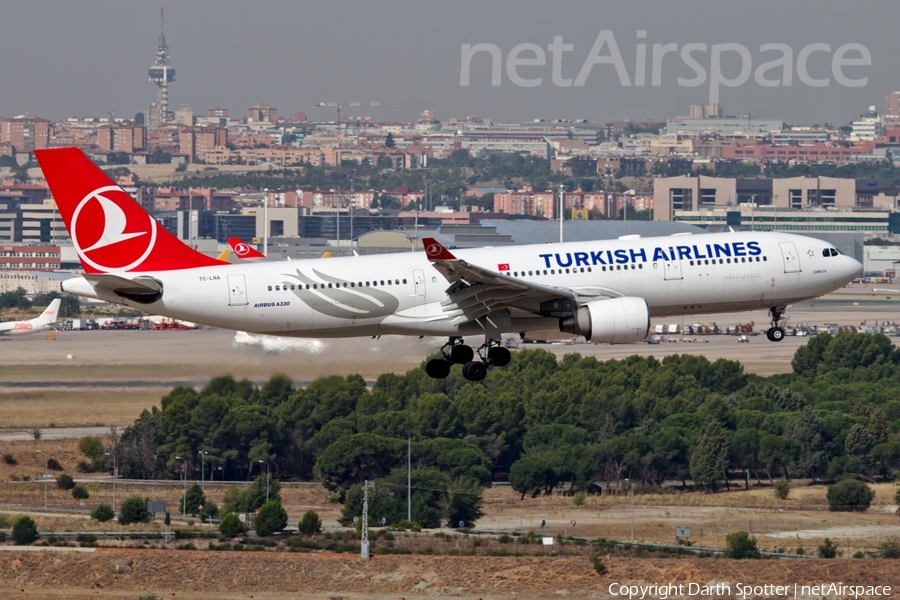 Turkish Airlines Airbus A330-223 (TC-LNA) | Photo 180818