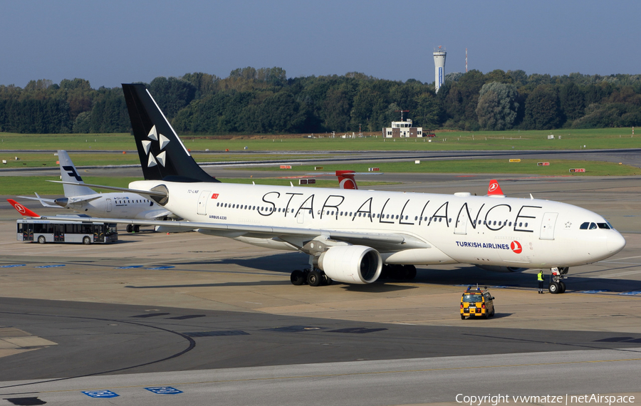 Turkish Airlines Airbus A330-223 (TC-LNB) | Photo 125558