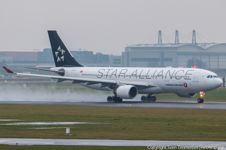 Turkish Airlines Airbus A330-223 (TC-LNB) | Photo 208598