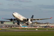 Turkish Airlines Airbus A330-223 (TC-LNB) at  Hamburg - Fuhlsbuettel (Helmut Schmidt), Germany