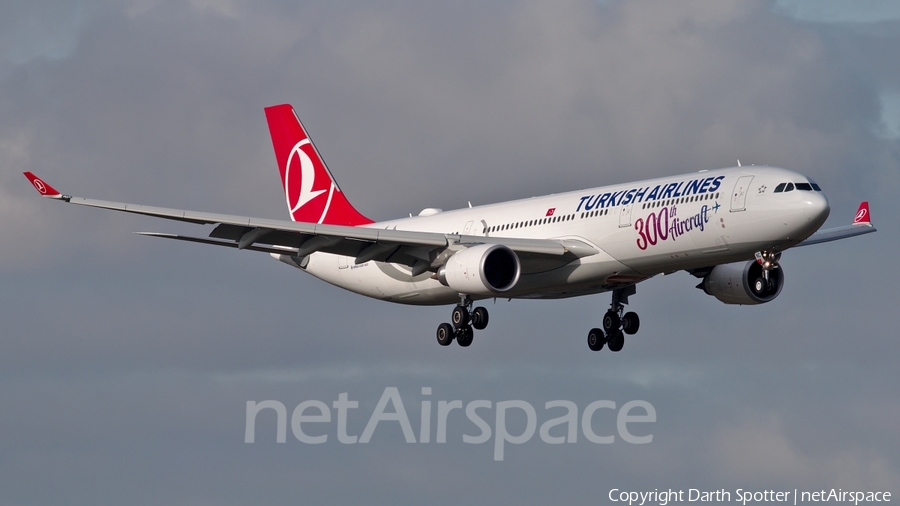 Turkish Airlines Airbus A330-303 (TC-LNC) | Photo 234437