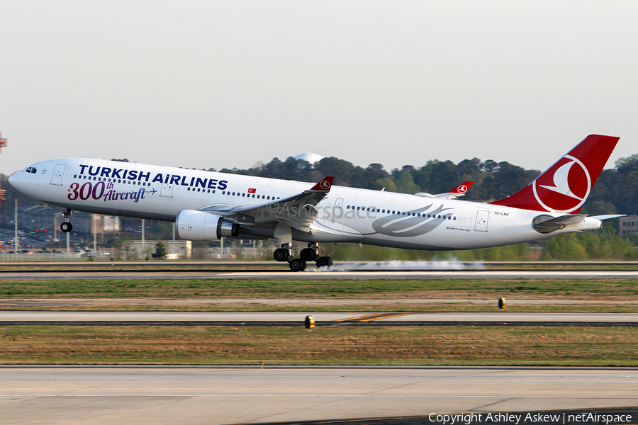 Turkish Airlines Airbus A330-303 (TC-LNC) | Photo 201118