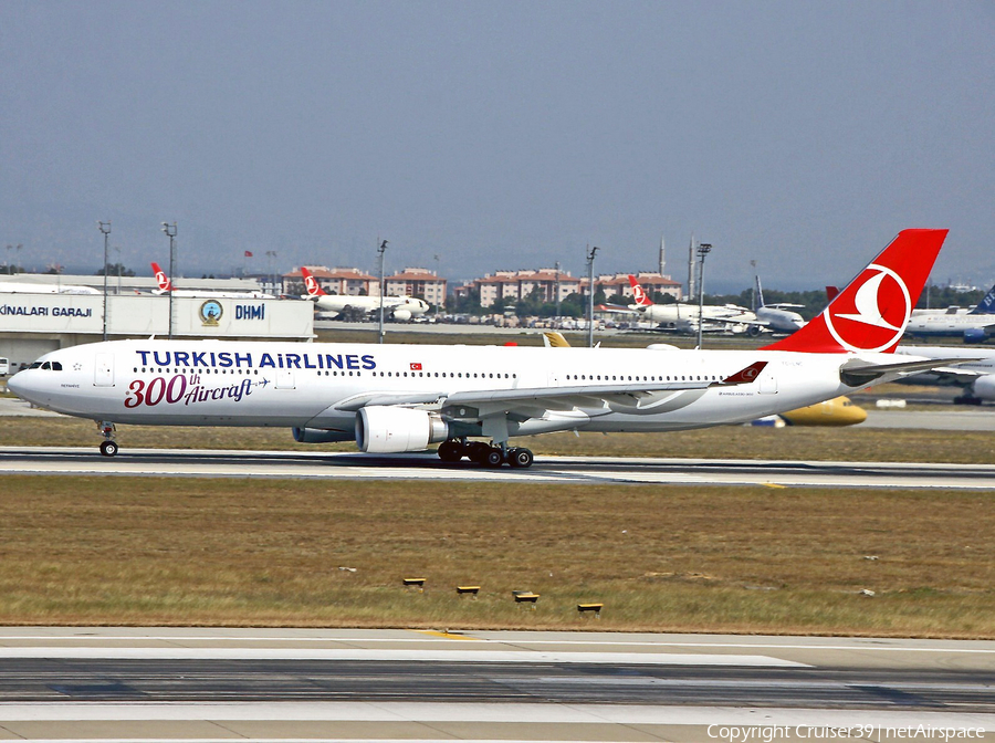 Turkish Airlines Airbus A330-303 (TC-LNC) | Photo 309476