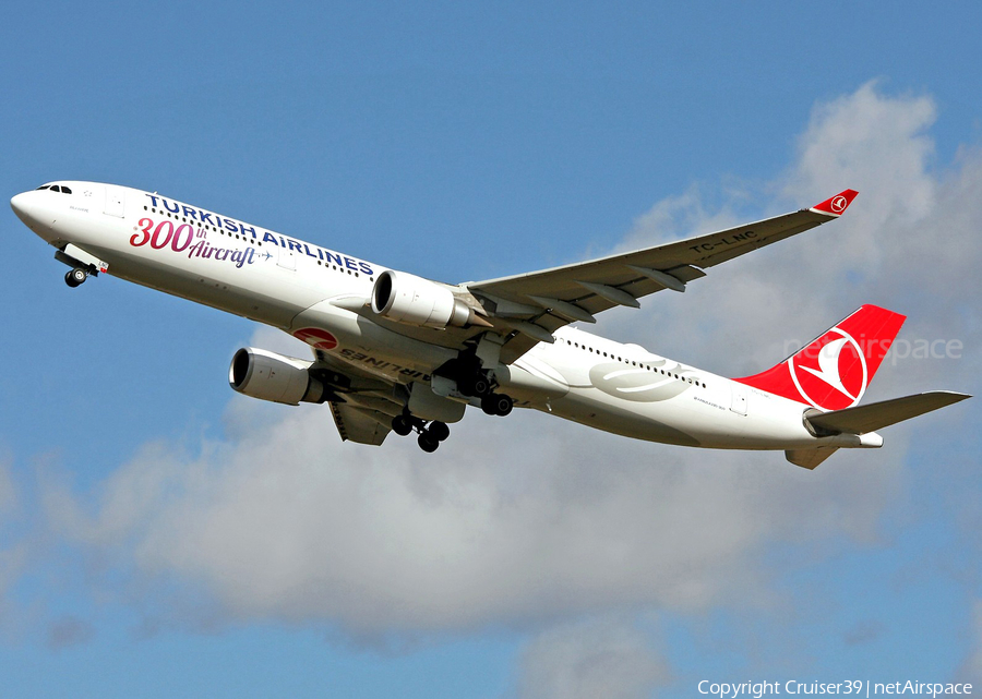 Turkish Airlines Airbus A330-303 (TC-LNC) | Photo 314475
