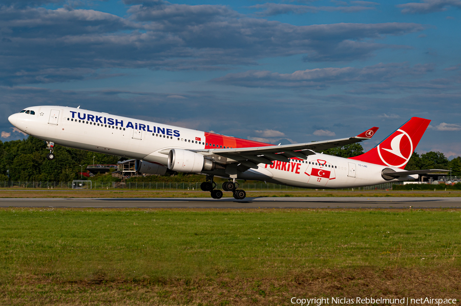 Turkish Airlines Airbus A330-303 (TC-LND) | Photo 464065